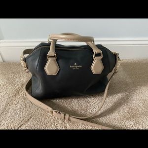 Kate Spade medium sized hand bag - black